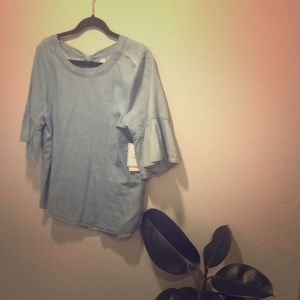 NWT Susina Chambray Top